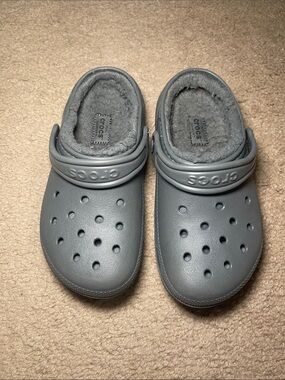 CROCS Kids Lined Clogs in Gray